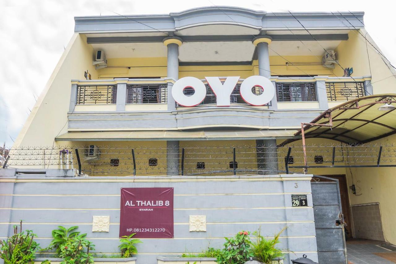 מלון מאלאנג Oyo 643 Al Thalib 8 Syariah מראה חיצוני תמונה